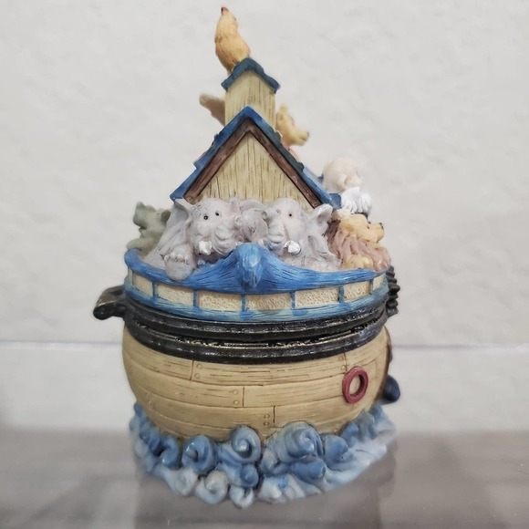 Vintage Noah's Ark Jewelry Trinket Box 3.5" - Picture 2 of 8
